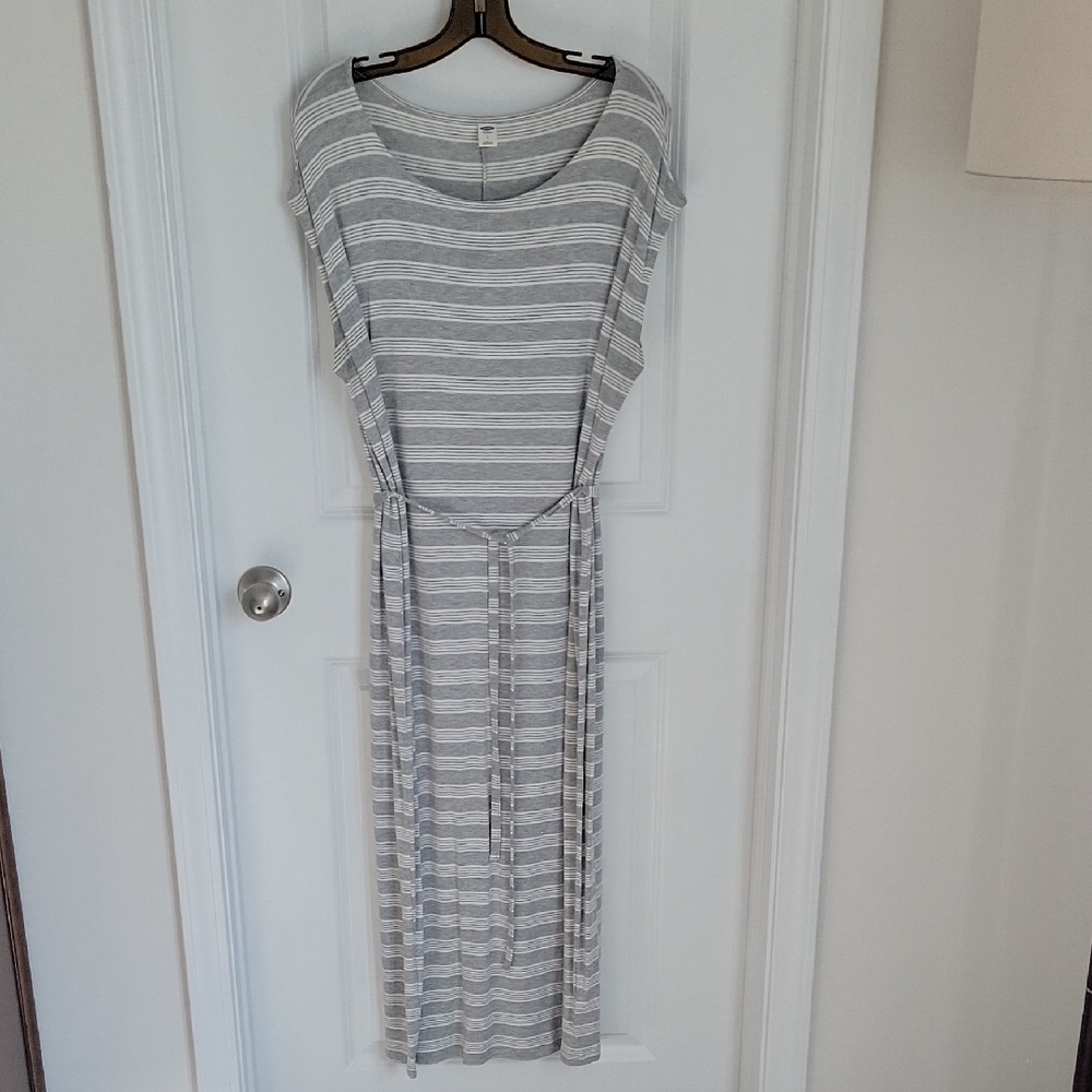 Gray Tie Front Midi Dress with Flutter Sleeves